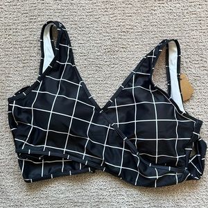Kortni jeane swim top size XXL